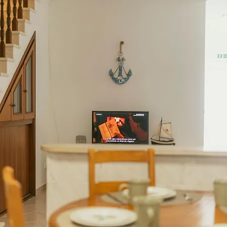 15 - Vivenda Adelino Martins Ferrel (Leiria)