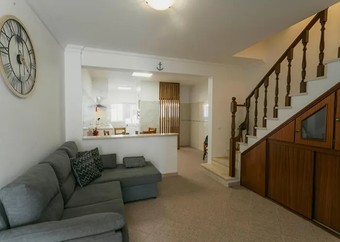 15 - Vivenda Adelino Martins * Ferrel